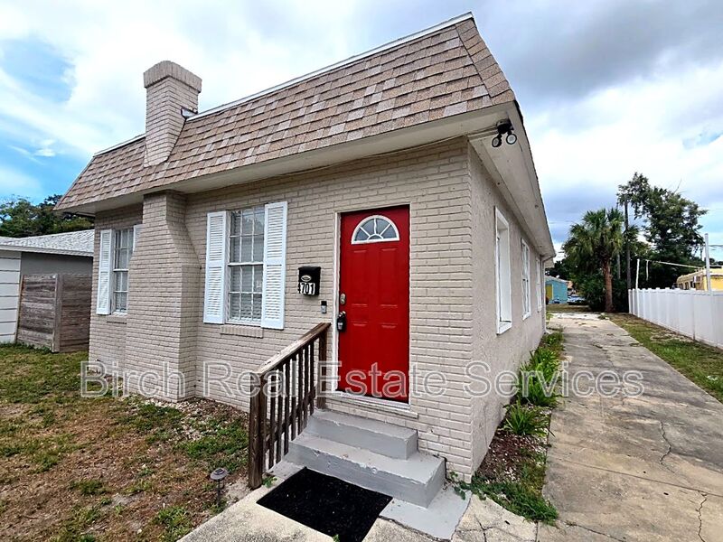 St Petersburg House: 4701 13th Ave S