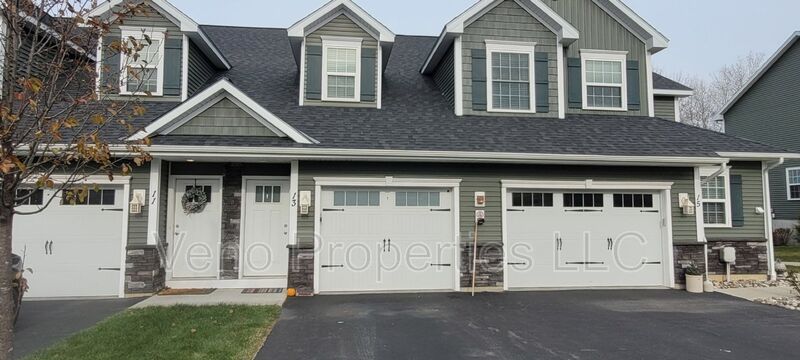 Ballston Spa House: 13 Kasey Pass