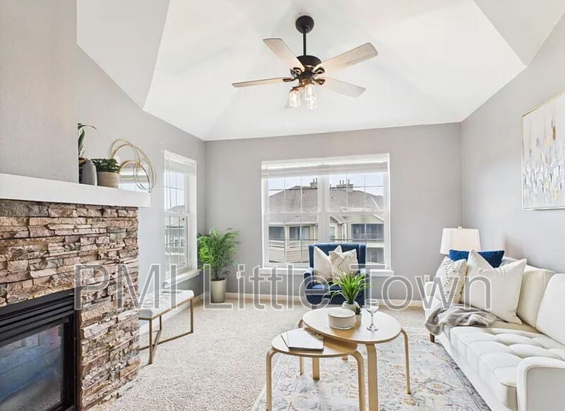 Parker Condo: 12912 Ironstone Way
