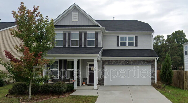 Fuquay-Varina House: 707 Eppsfield Ln