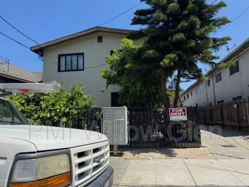 San Jose Condo: 702 Vine Street