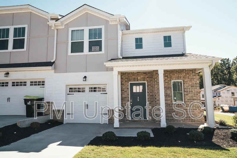 Greenville Townhome: 35 Galley Ln