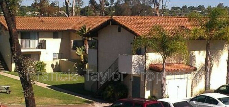 Vista Condo: 424 Plymouth Drive