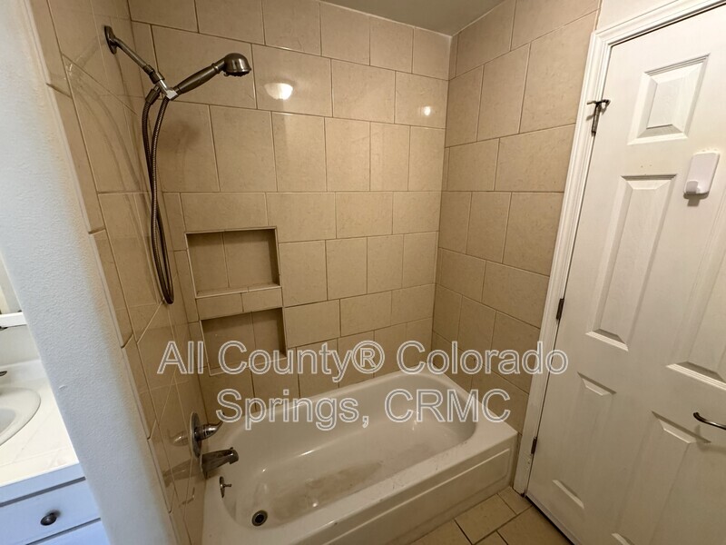 Main Rental Photo 18