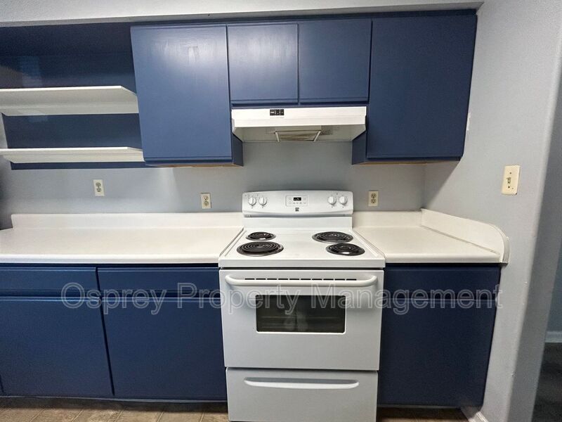 Introducing a charming 2 bedroom, 2 bathroom condo  - Photo 8