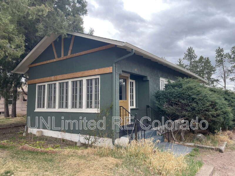 Kiowa House: 410 Comanche Street