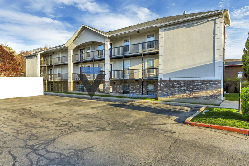 Provo Condo: 909 N 500 W