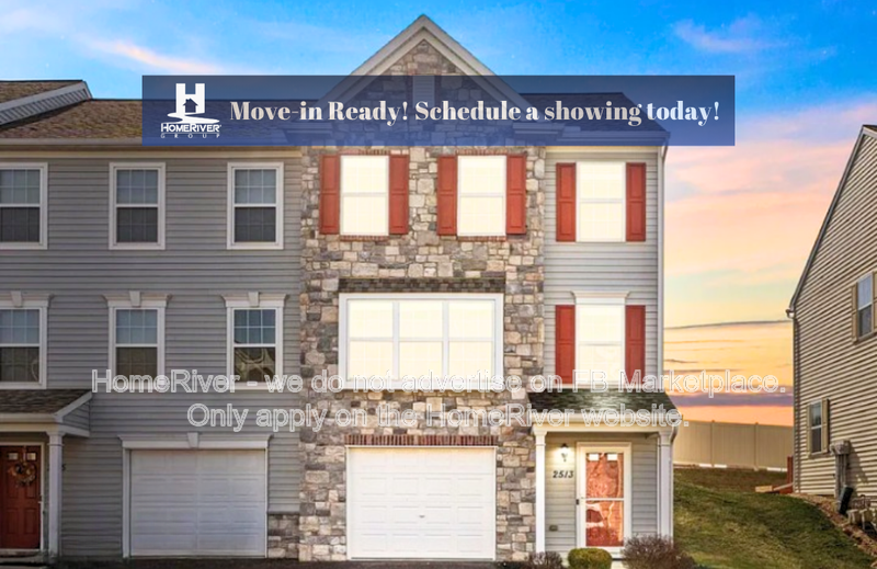 Harrisburg Townhome: 2513 Oakwood Ln