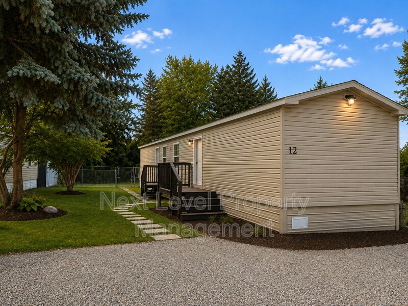 Kalispell House: 111 South Cedar Drive - 12