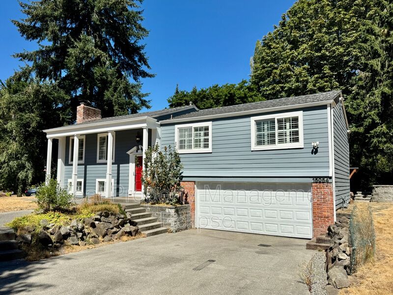 Renton House: 15054 SE Fairwood Blvd