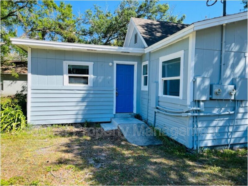 Sanford Condo: 918 E. 10th Street