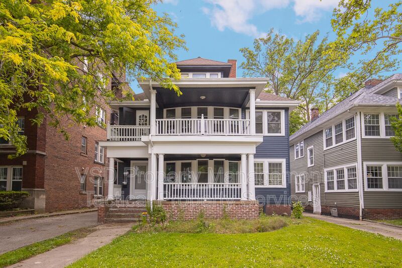 Cleveland Heights Condo: 14172 Superior Rd