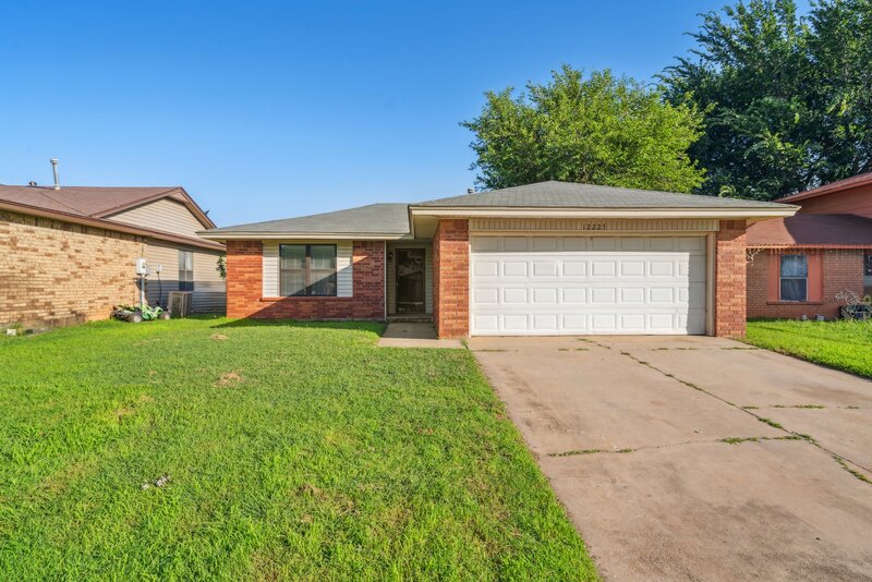 Yukon House: 12225 Southwest 14th Street