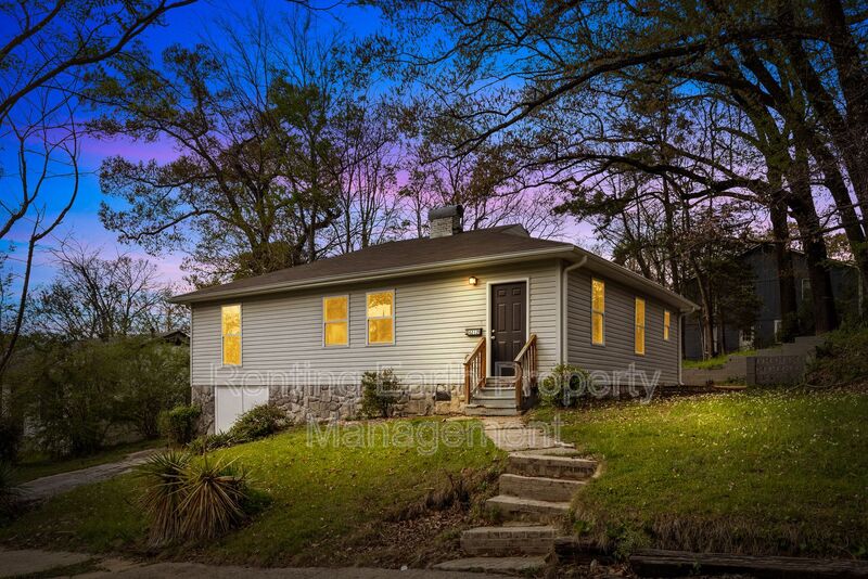 Birmingham House: 4212 50th Ave North