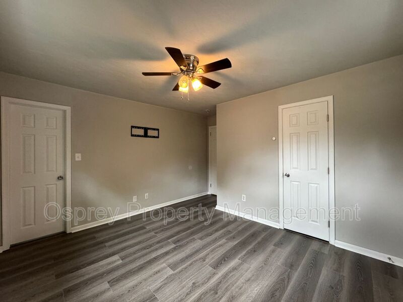 Welcome to this beautiful Single Family Home!  - Photo 11