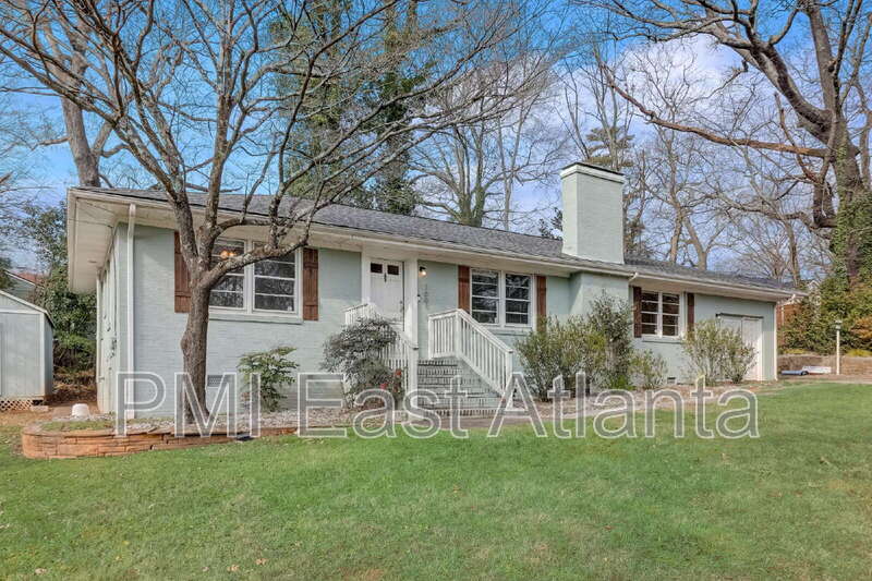 Atlanta House: 1661 Brewer Boulevard SW