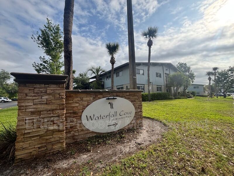 Winter Park House: 1695 Lee Road