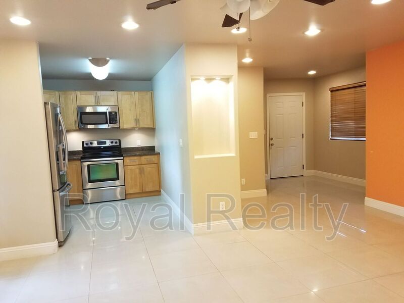 Kailua House: 935 Kaipii St. (Downstairs)