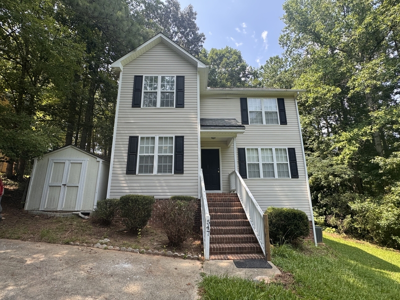 Clayton House: 547 Lockwood Drive
