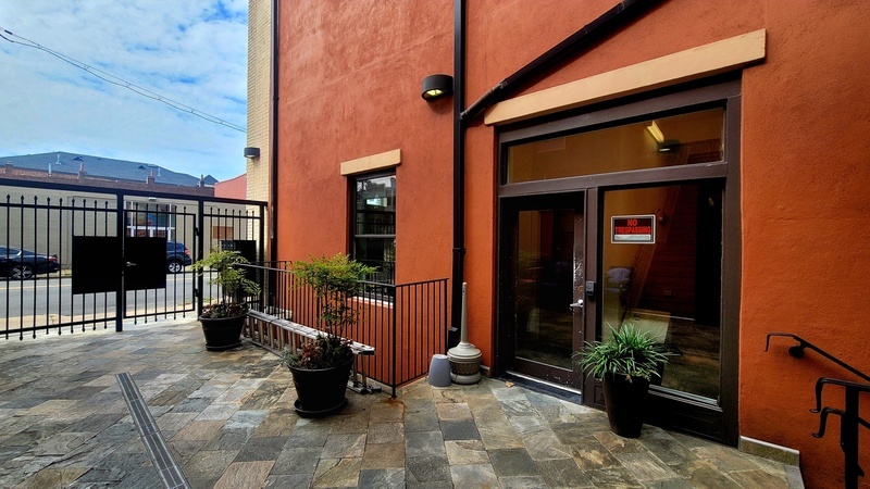 Richmond Condo: 613 N Lombardy St