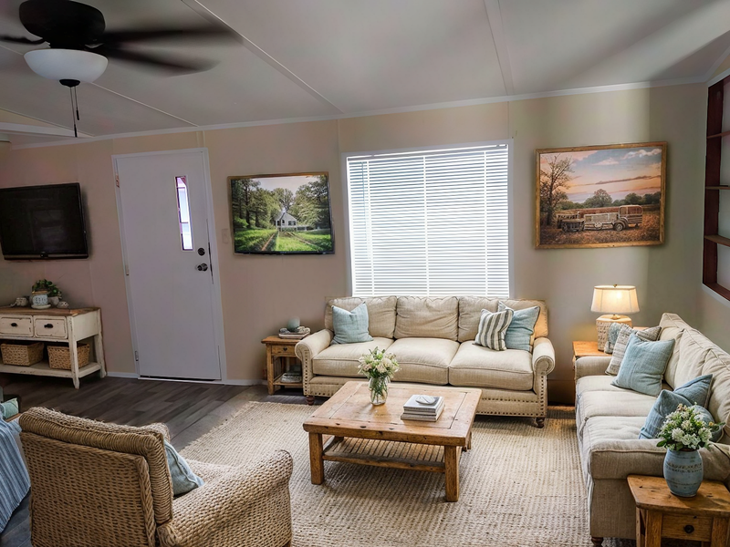 Alvin Condo: 775 Steele Rd, #41