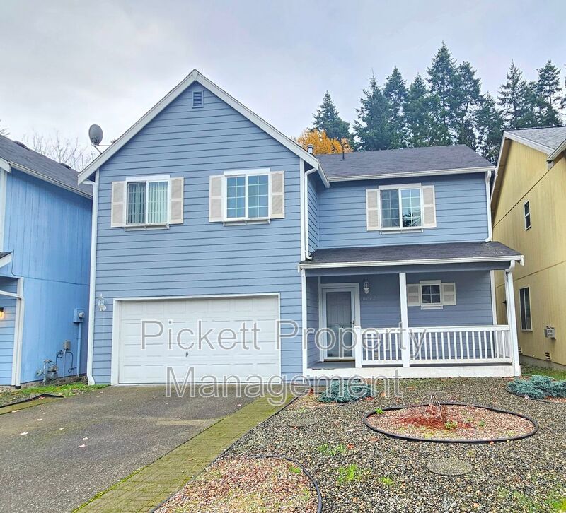 Bremerton House: 6272 Alexis Dr