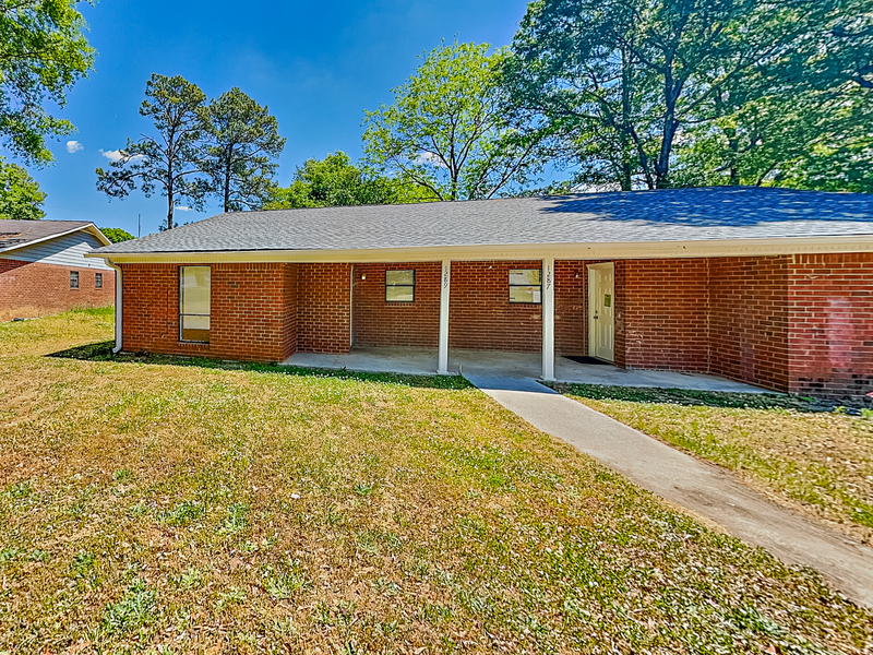 Conyers House: 1289 Knoll Ct NW