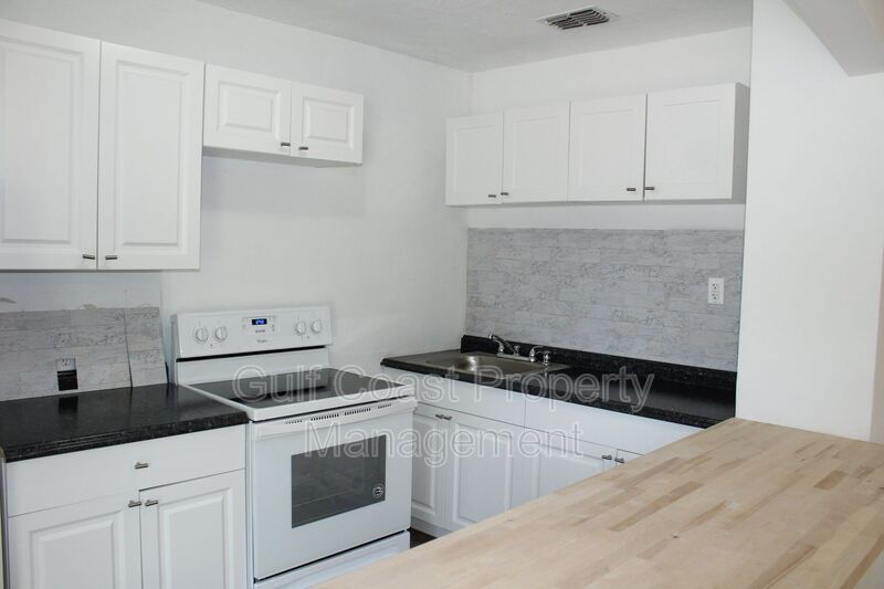 1503 13th Street West Bradenton FL 34205 - Photo 4
