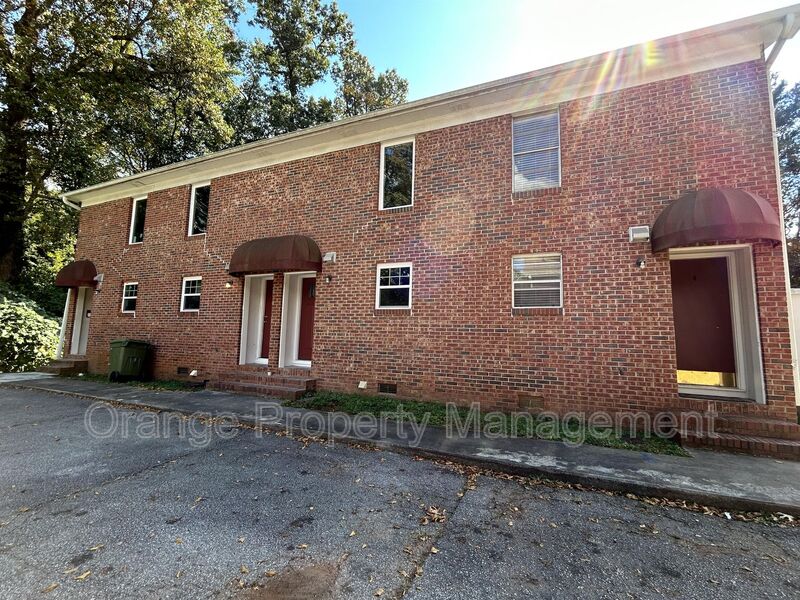 Clemson House: 816 College Avenue