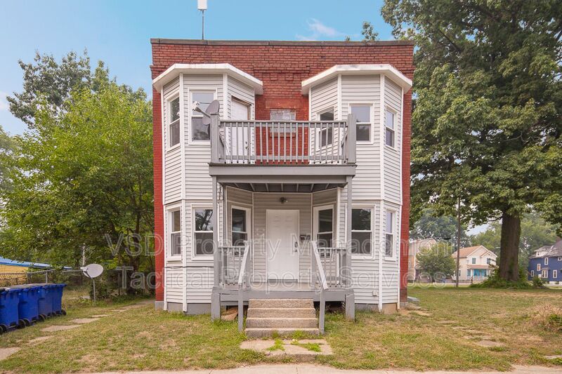 Cleveland Condo: 9911 Olivet Ave