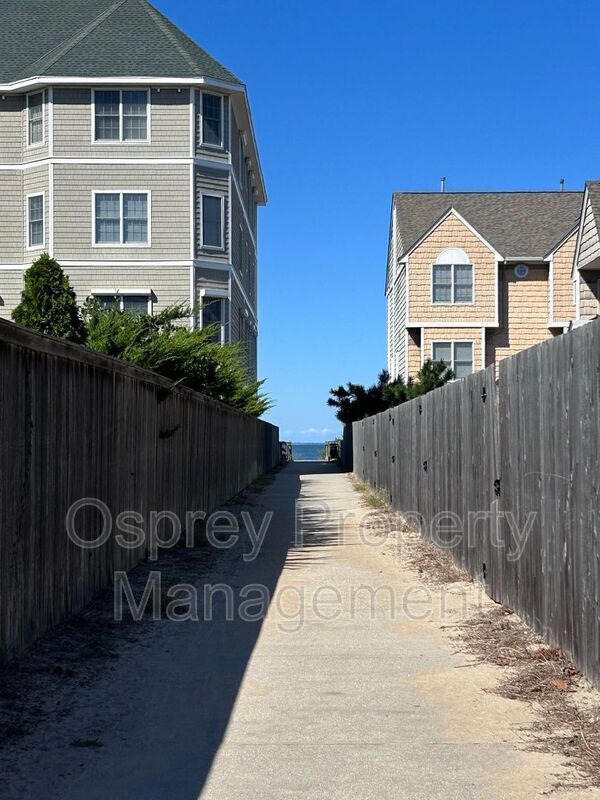 Gated community on the bay side of Shore Dr! "ASK ABOUT OUR ZERO DEPOSIT" - Photo 23