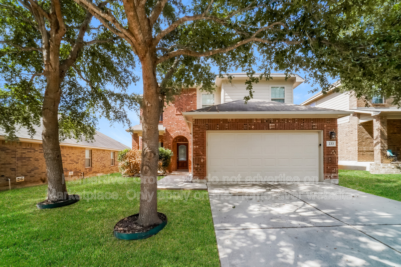 Cibolo House: 233 Rattlesnake Way