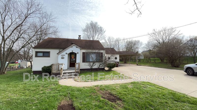 Hamilton House: 1891 Stahlheber Road