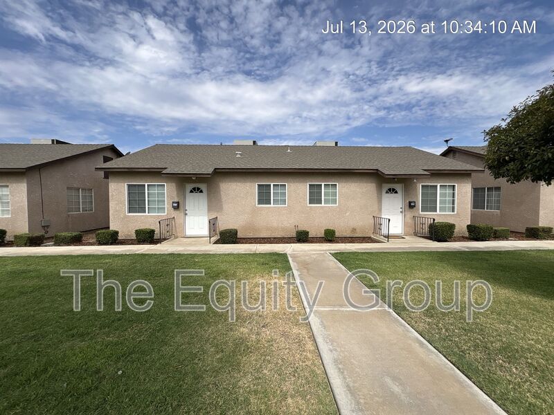 Exeter House: 322 S Crespi