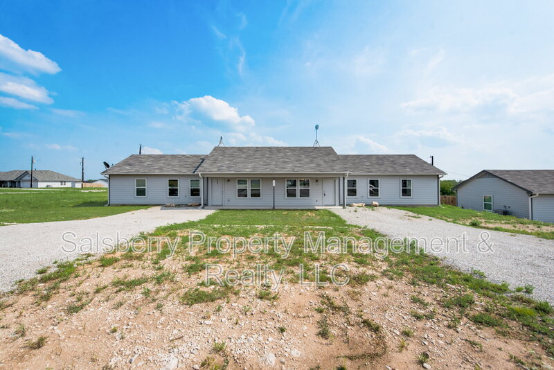 Decatur Condo: 126 Lynn Court