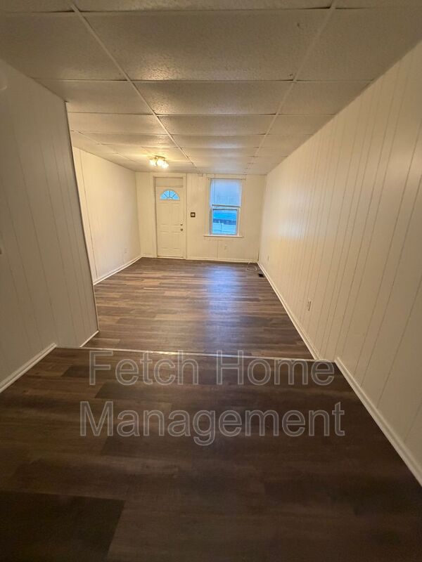 Lancaster House: 214 West Strawberry Street