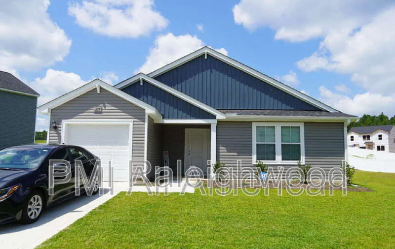 Greenbay Street House: 289 Greenbay Street