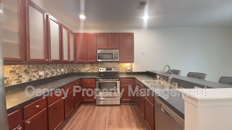Recently Renovated 3-Bedroom Condo in The Grove at the Arboretum - Photo 3