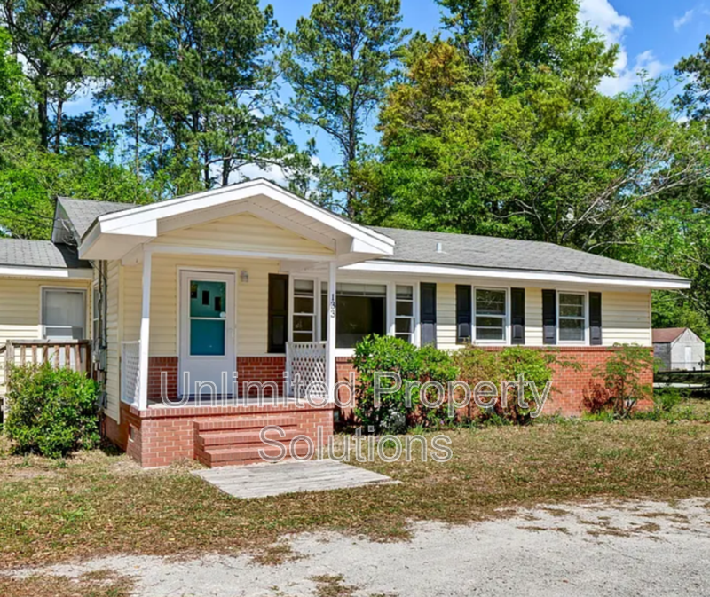 Wilmington House: 133 Hinton Avenue