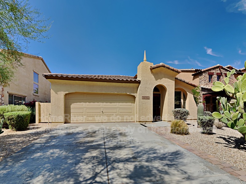Goodyear House: 18394 W Paseo Way