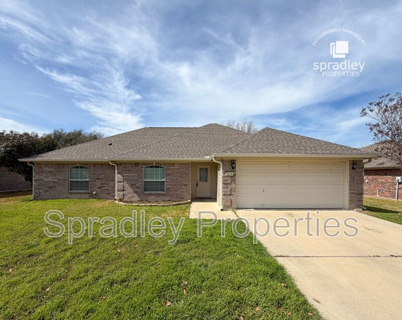 Temple House: 5218 Southern Crossing Dr