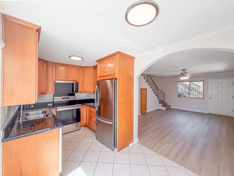 San Diego Condo: 5075 Narragansett Ave