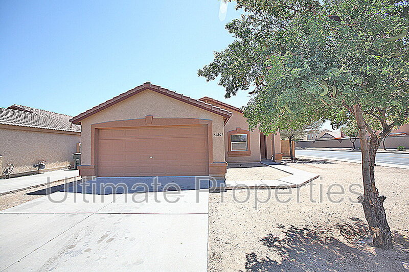 El Mirage House: 13301 N 124th Ave