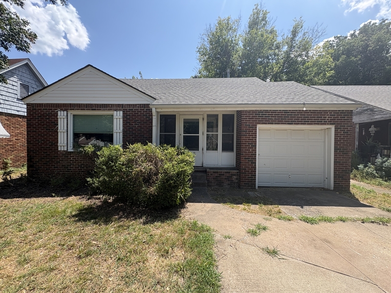 Tulsa House: 3318 East Jasper Street