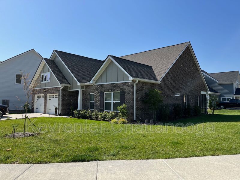 Chattanooga House: 1517 Buttonwood Lp.