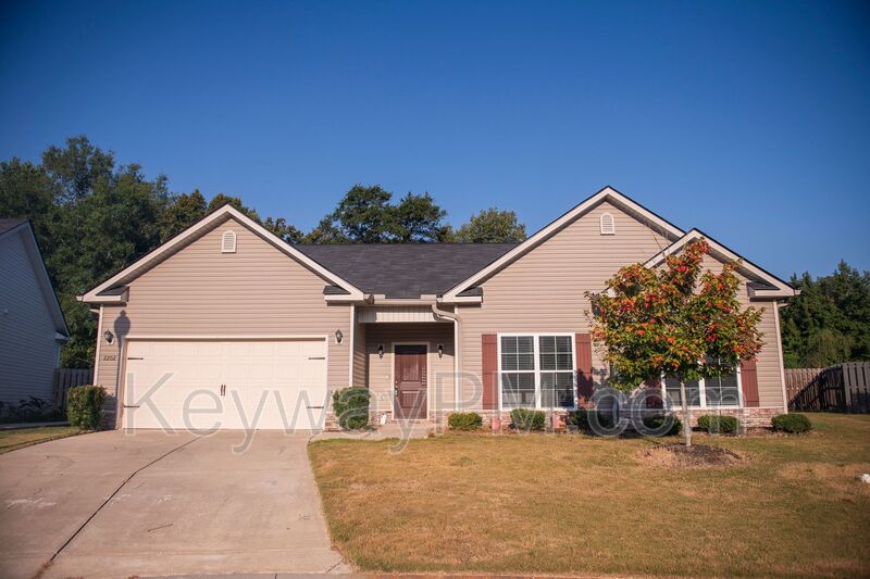 Grovetown House: 2202 Grove Landing Way