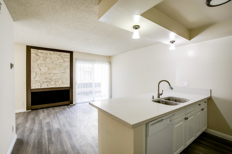 Los Angeles Condo: 451 S Harvard Blvd