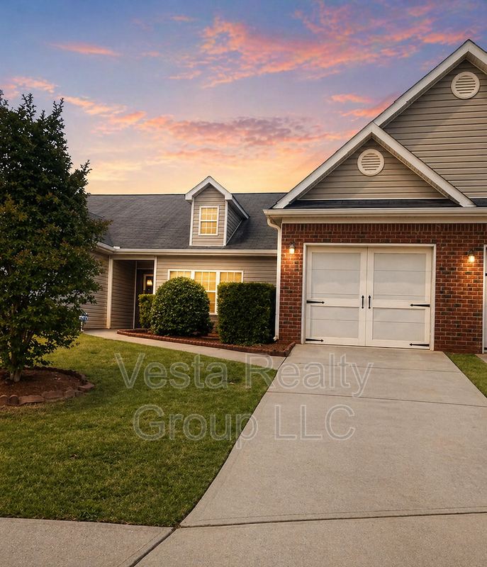 McDonough Townhome: 1055 City Park Dr
