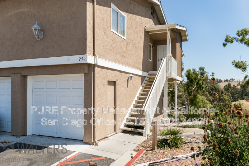 Oceanside House: 4213 La Pinata Way