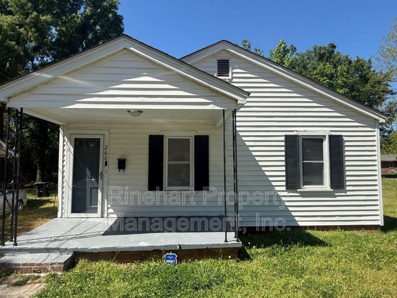 Rock Hill House: 260 Lucky Lane